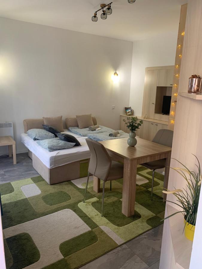 Infinity Apartman Esztergom Exterior foto
